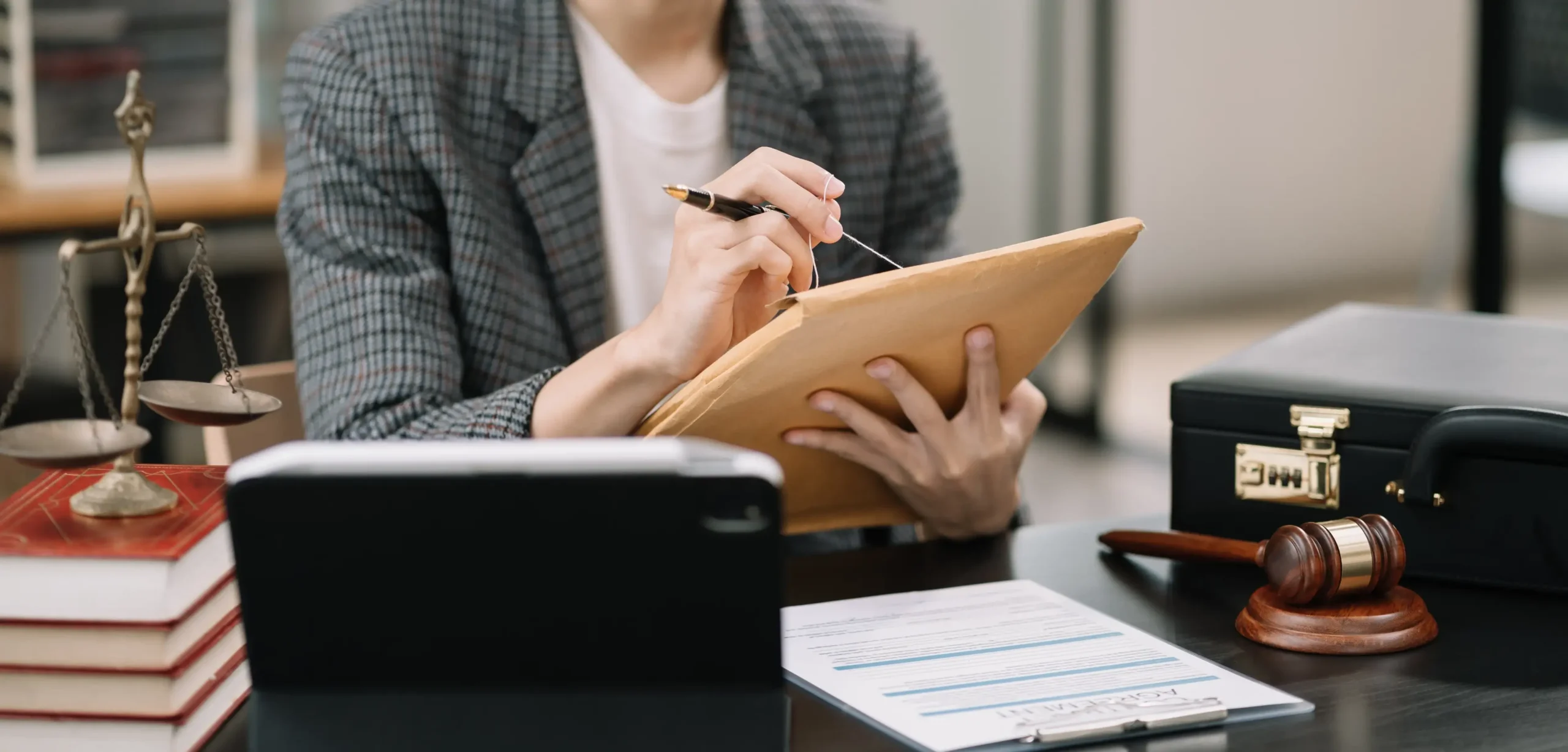 What Should a Woman Ask for in a Divorce Settlement?